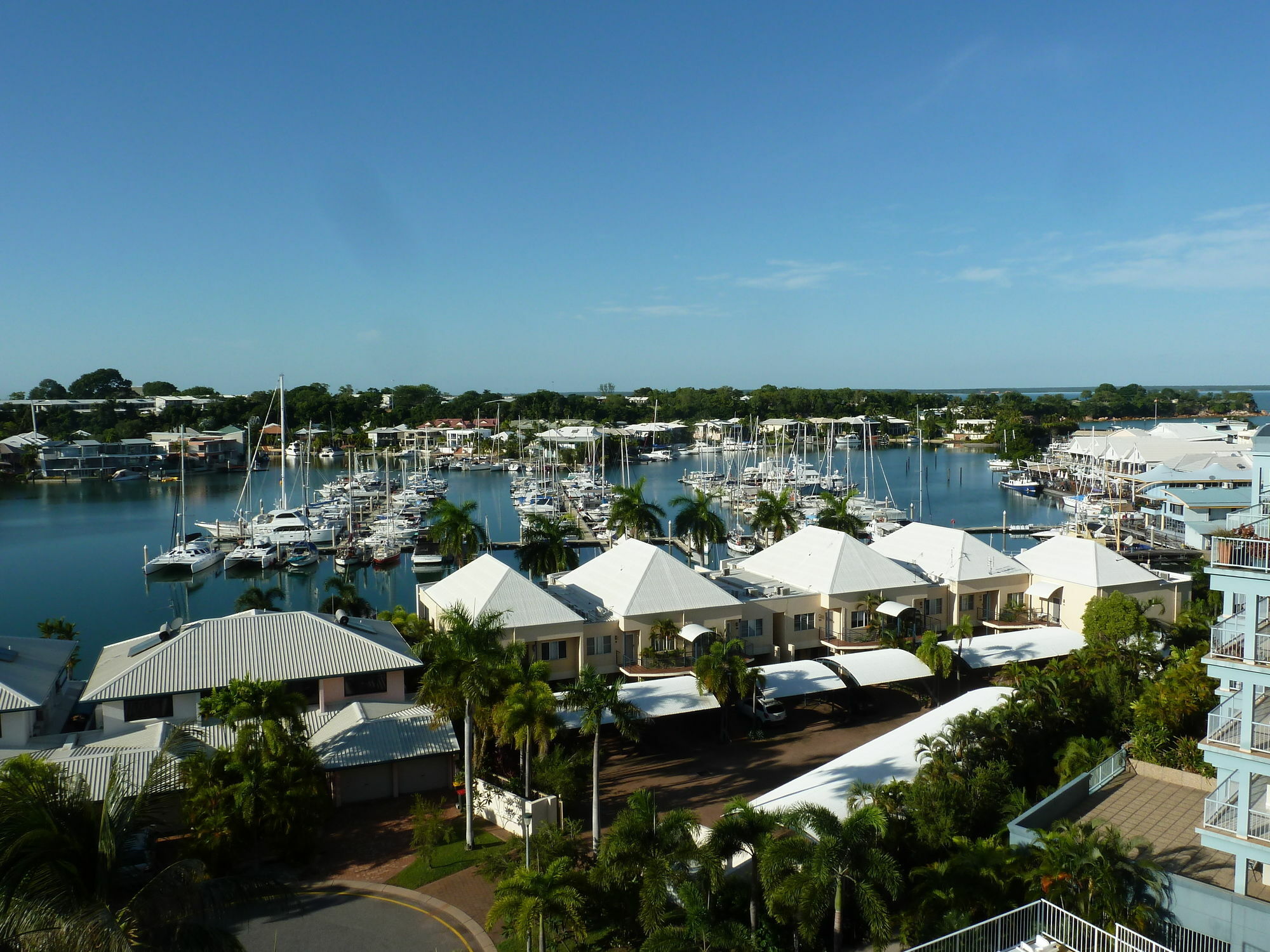 Cullen Bay Resorts Darwin Exteriör bild